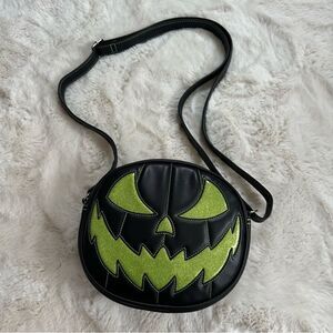 Love Pain and Stitches Pumpkin Cult Sparkley Green Black Crossbody Purse Bag🐚🌸?
